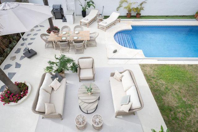 Villa Luxury Center